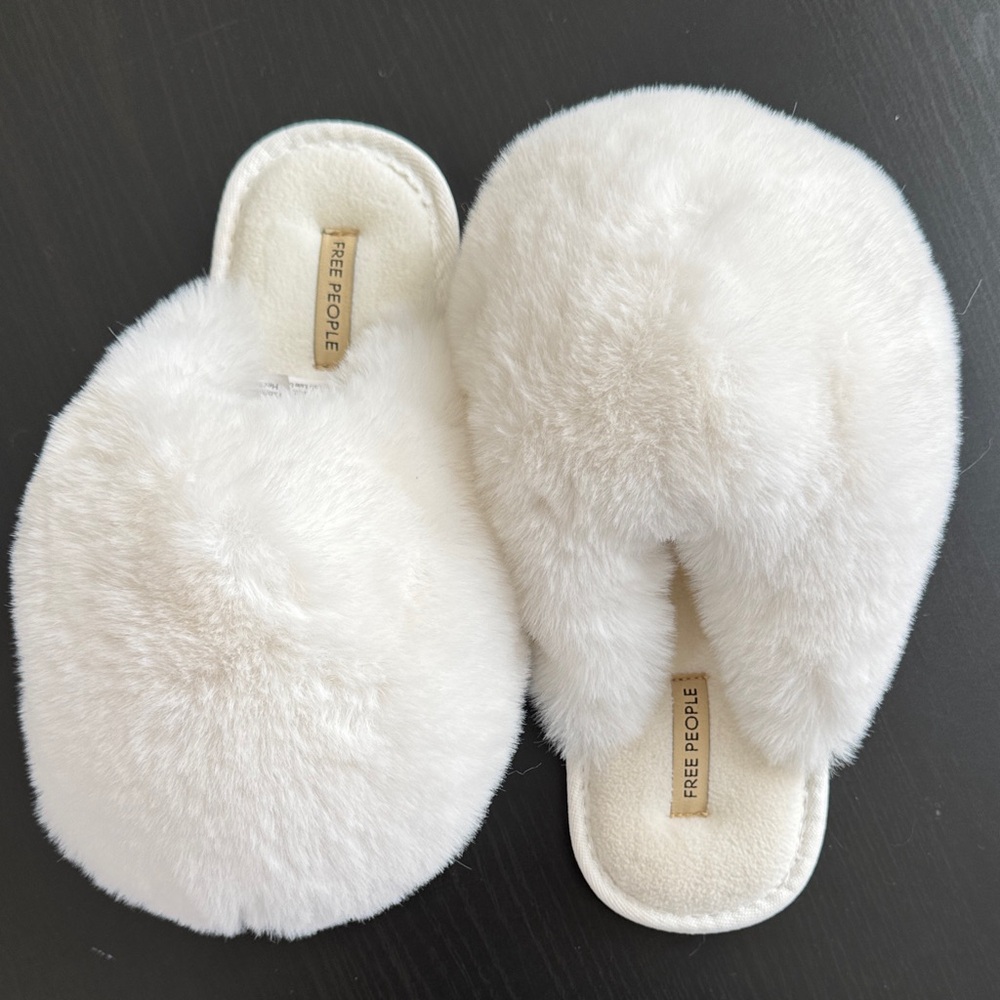 Free People Snowball Faux Fur Slipper in Snow White Size 38 - NEW - Picture 7 of 8